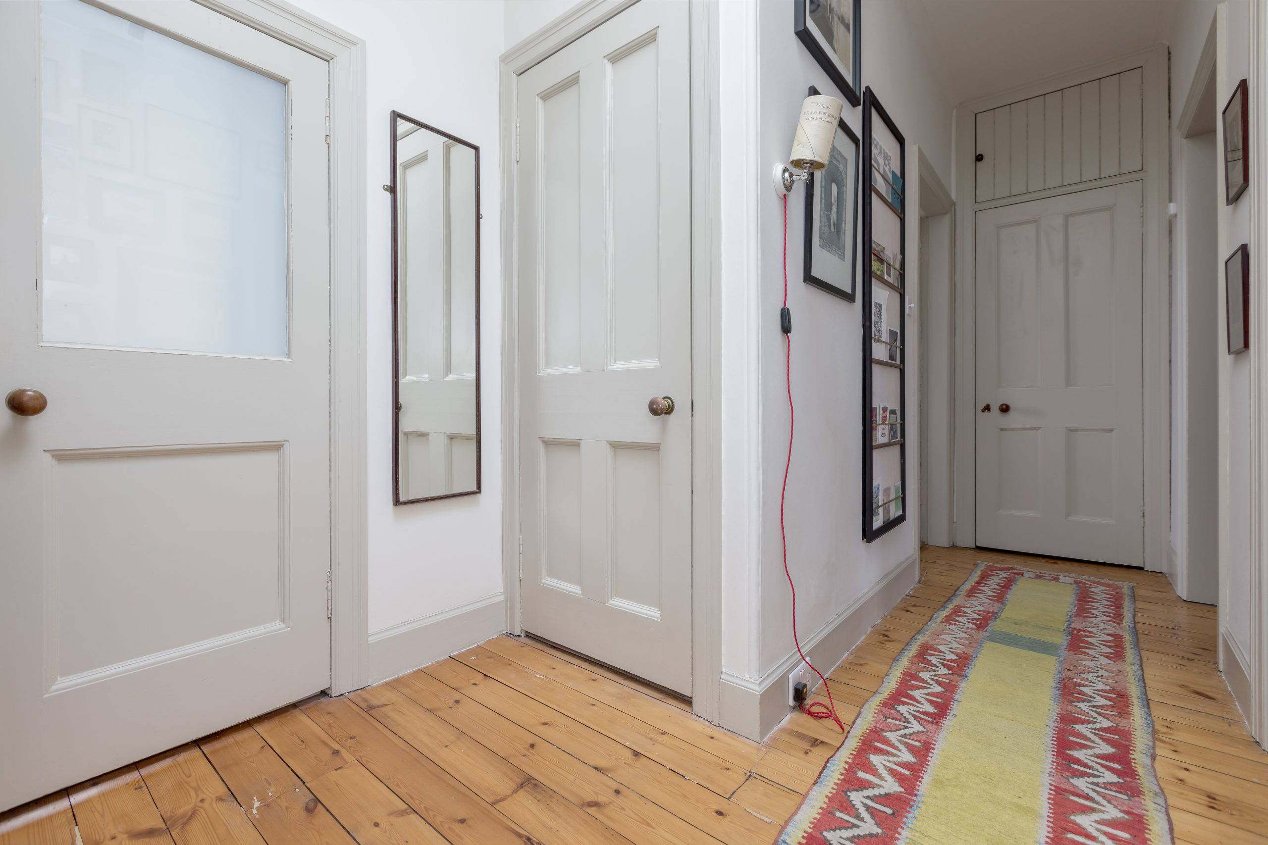 26/4 Windsor Place, Edinburgh, EH15 2AE - Hall
