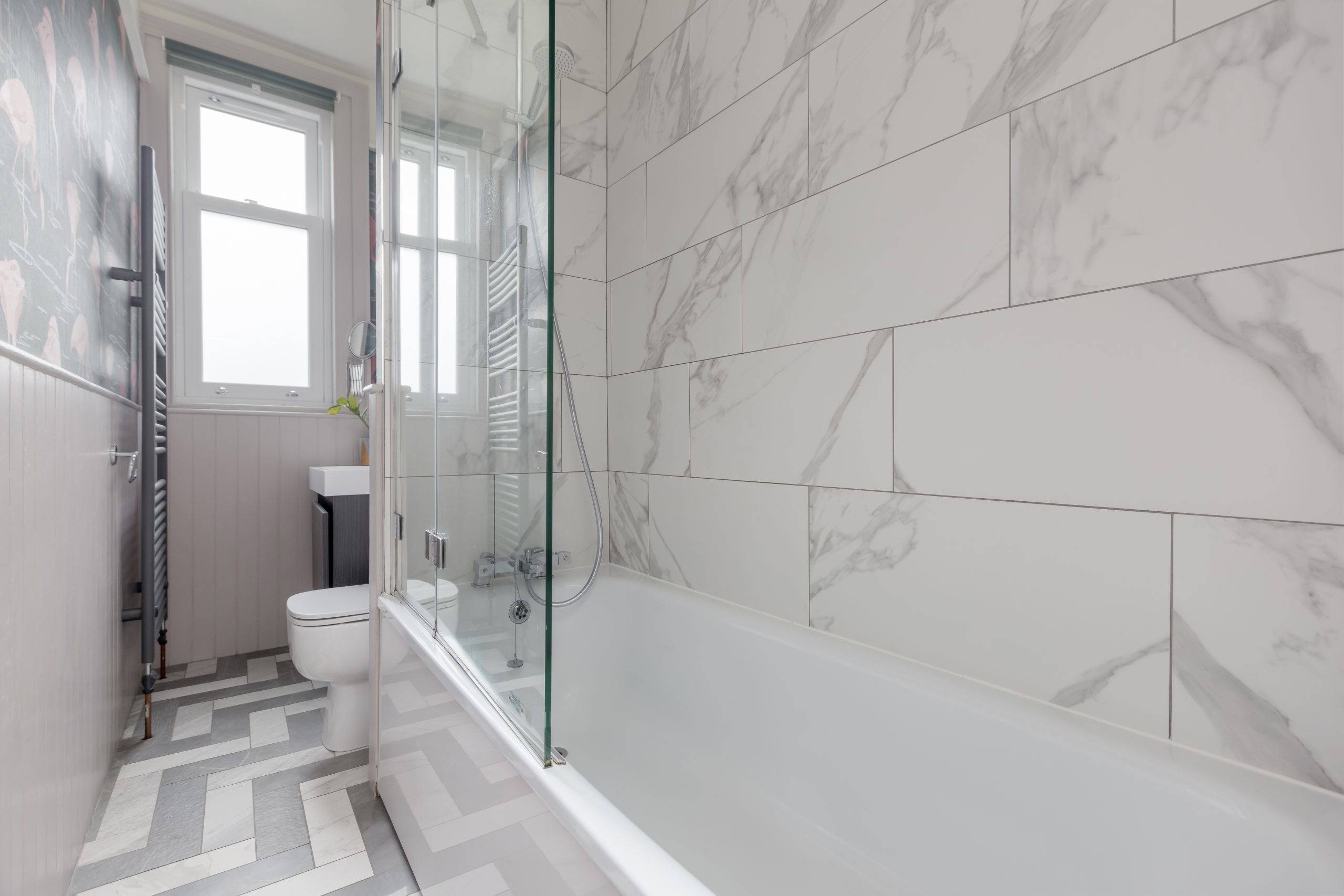26/4 Windsor Place, Edinburgh, EH15 2AE - Bathroom