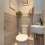 1 Somerset Place, Edinburgh, EH6 8AG - Bathroom