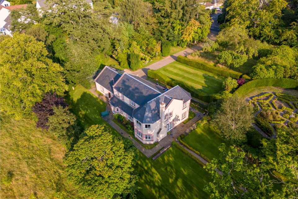 548 Lanark Road West, Balerno, EH14 7BW