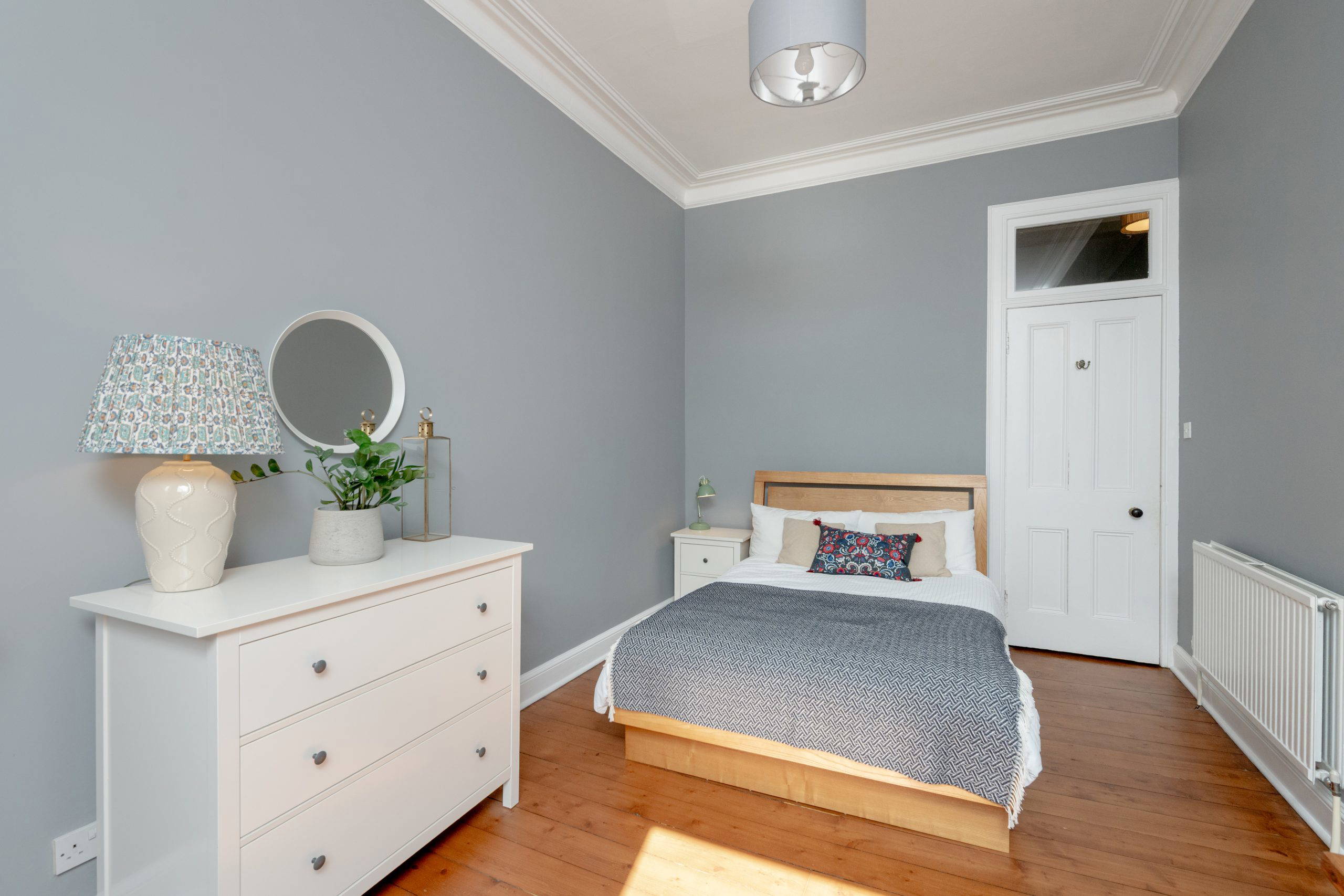 29/1 Polwarth Gardens, Edinburgh, EH11 1JT - Bedroom