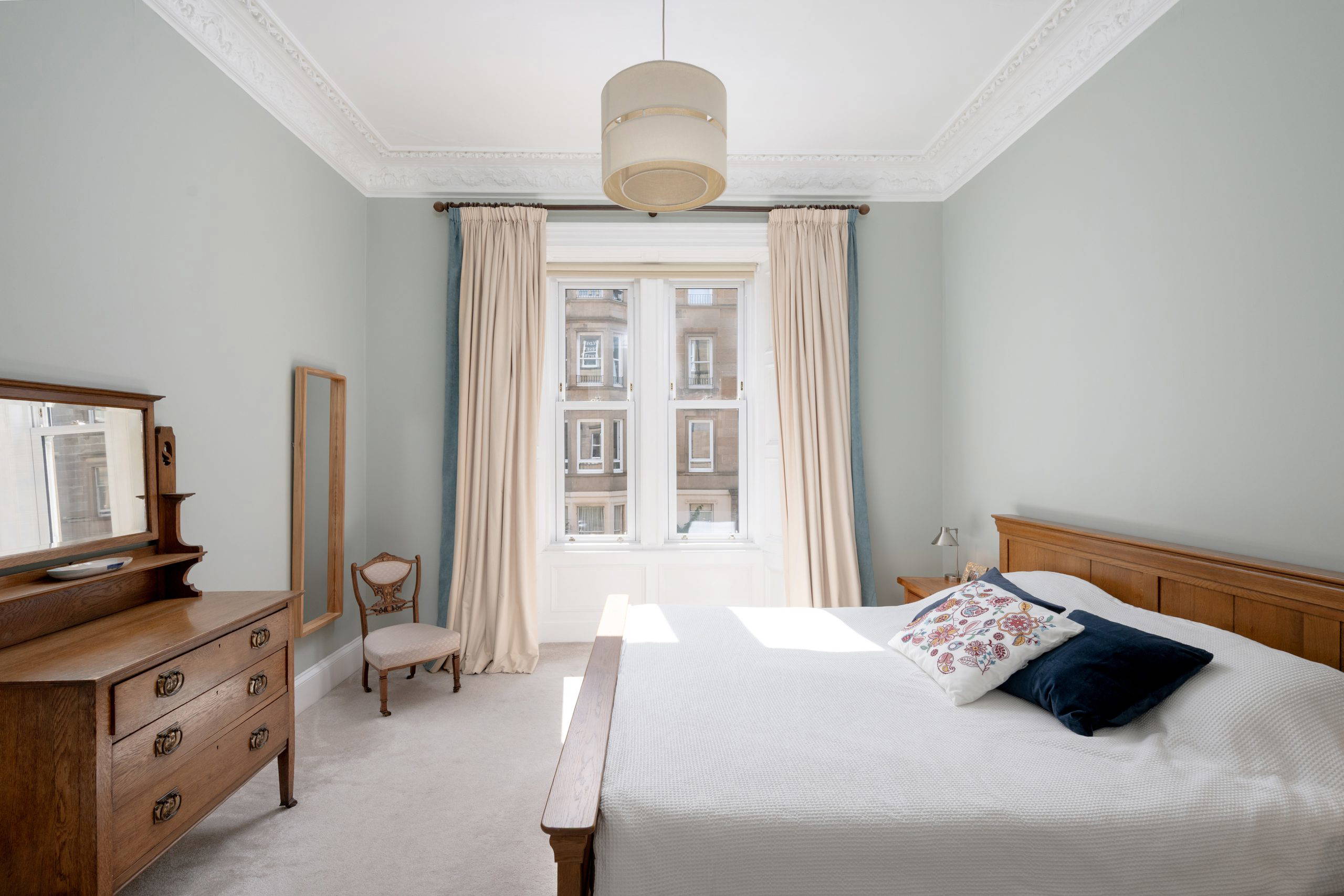 29/1 Polwarth Gardens, Edinburgh, EH11 1JT - Bedroom