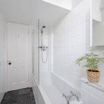 29/1 Polwarth Gardens, Edinburgh, EH11 1JT - Bathroom