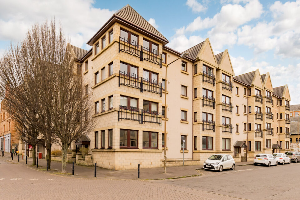55/7 Bryson Road, Edinburgh, EH11 1DS