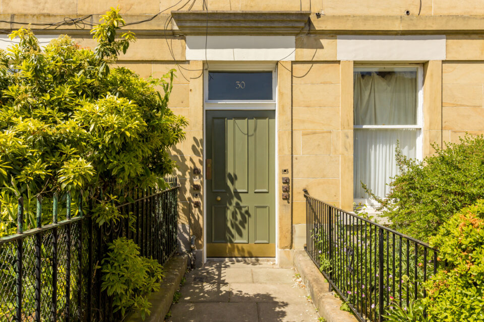 30/6 Cowan Road EH11 1RH