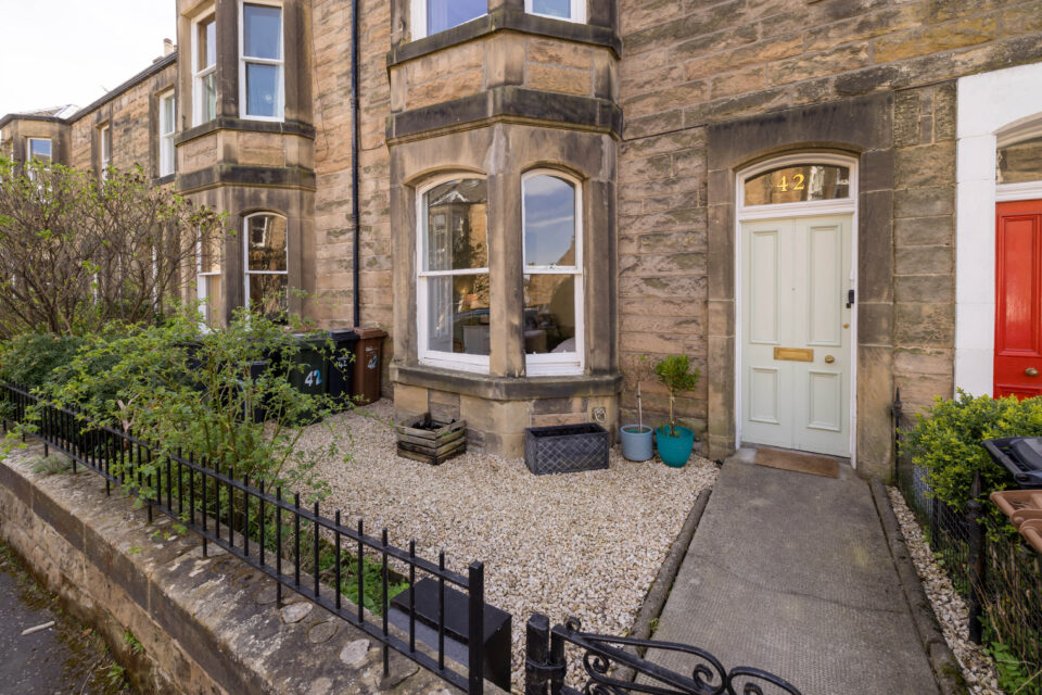 42 Almondbank Terrace, Edinburgh, EH11 1SR
