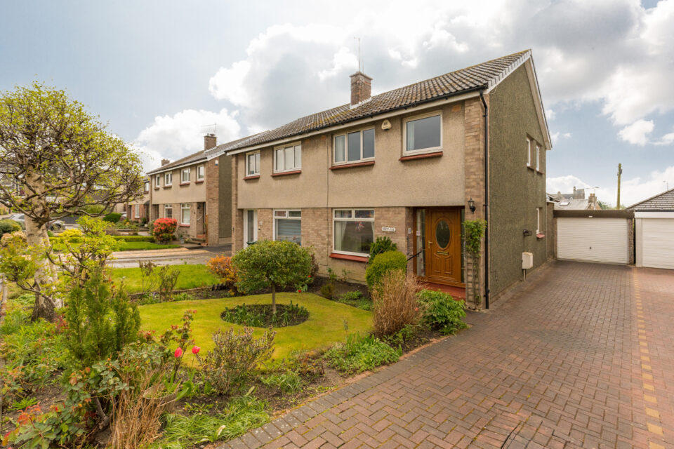 35 Maitland Road, Kirkliston, Edinburgh, EH29 9AR