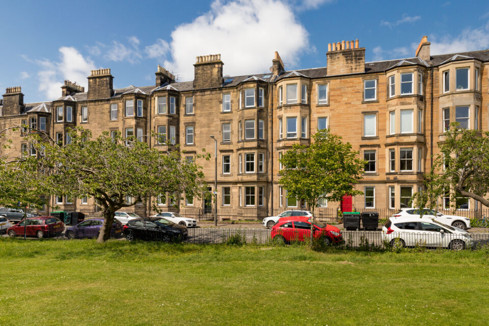 76/3 Harrison Gardens EH11 1SD