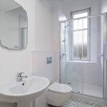 5/6 Murieston Place, Dalry EH11 2LT - Bathroom
