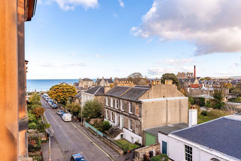 27/9 Marlborough Street, Edinburgh, EH15 2BD