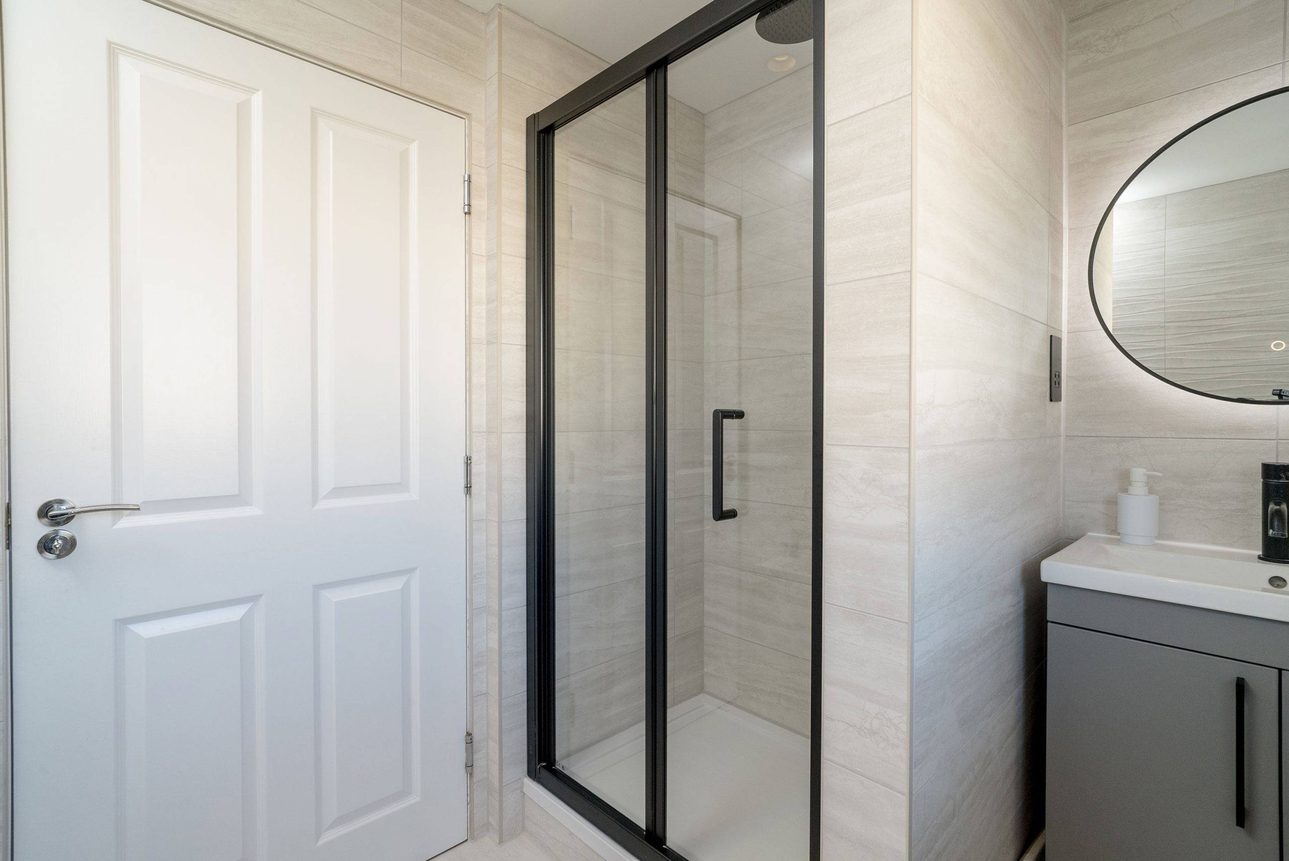 Modern shower cubicle
