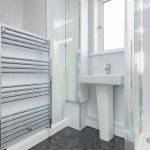 91 The Loan, Loanhead, EH20 9AG - Bathroom