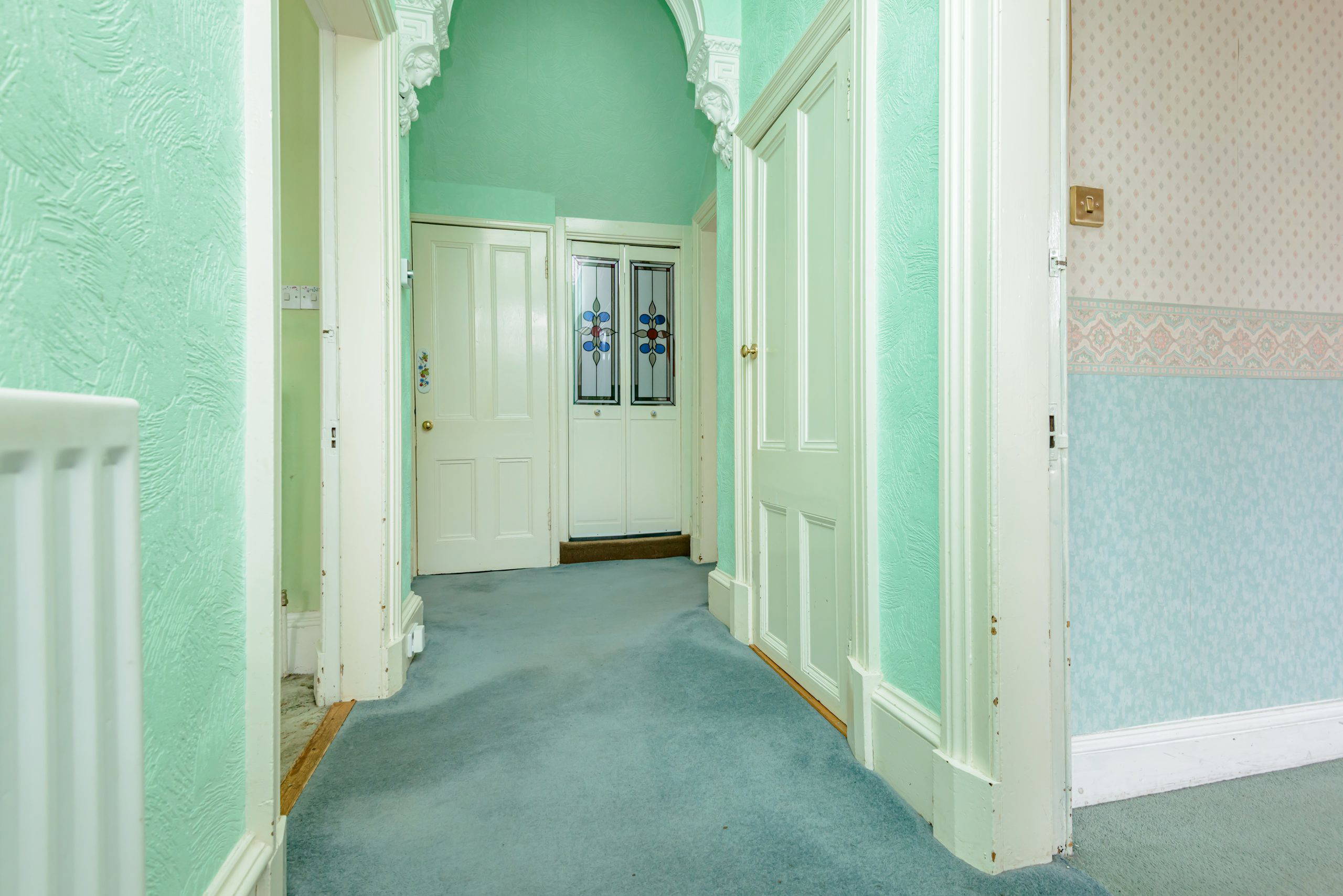 91 The Loan, Loanhead, EH20 9AG - Hallway