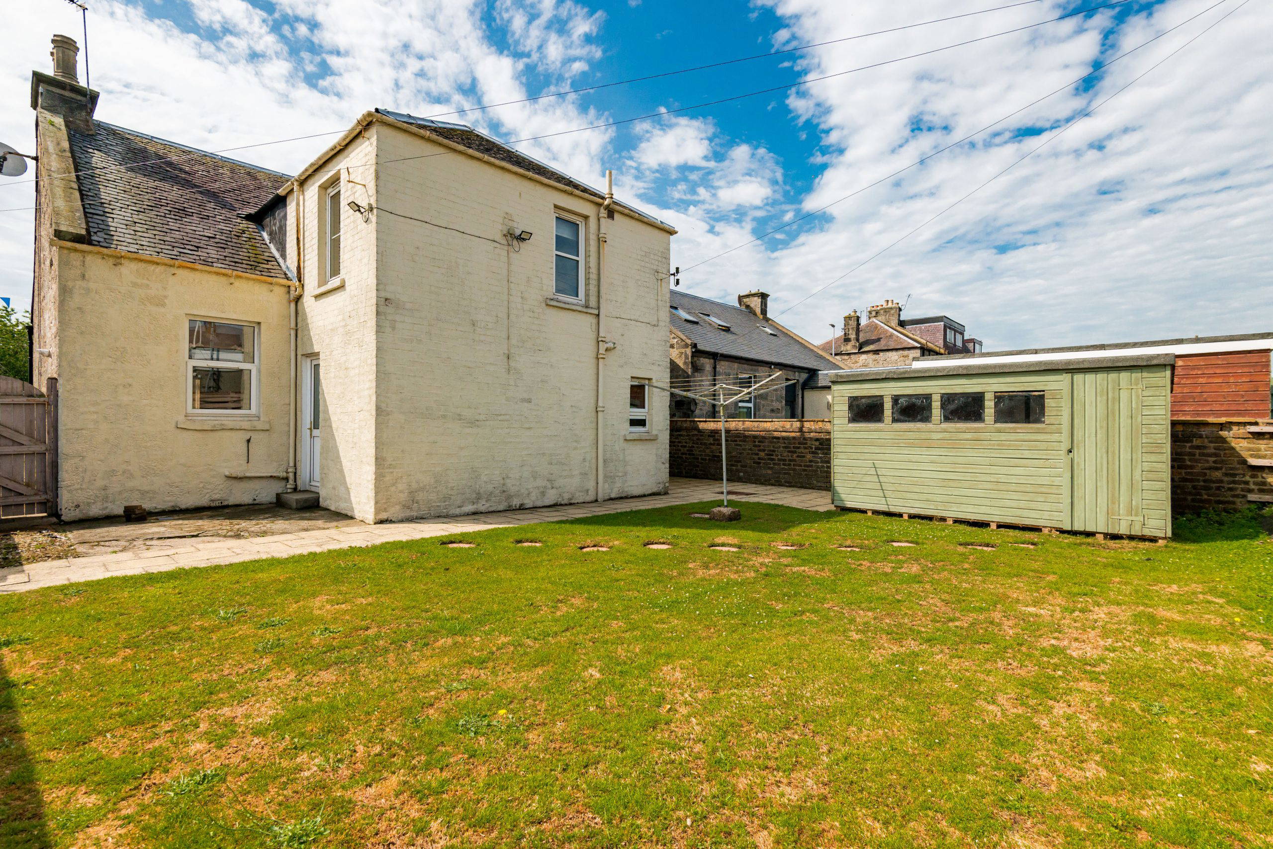 91 The Loan, Loanhead, EH20 9AG - Garden