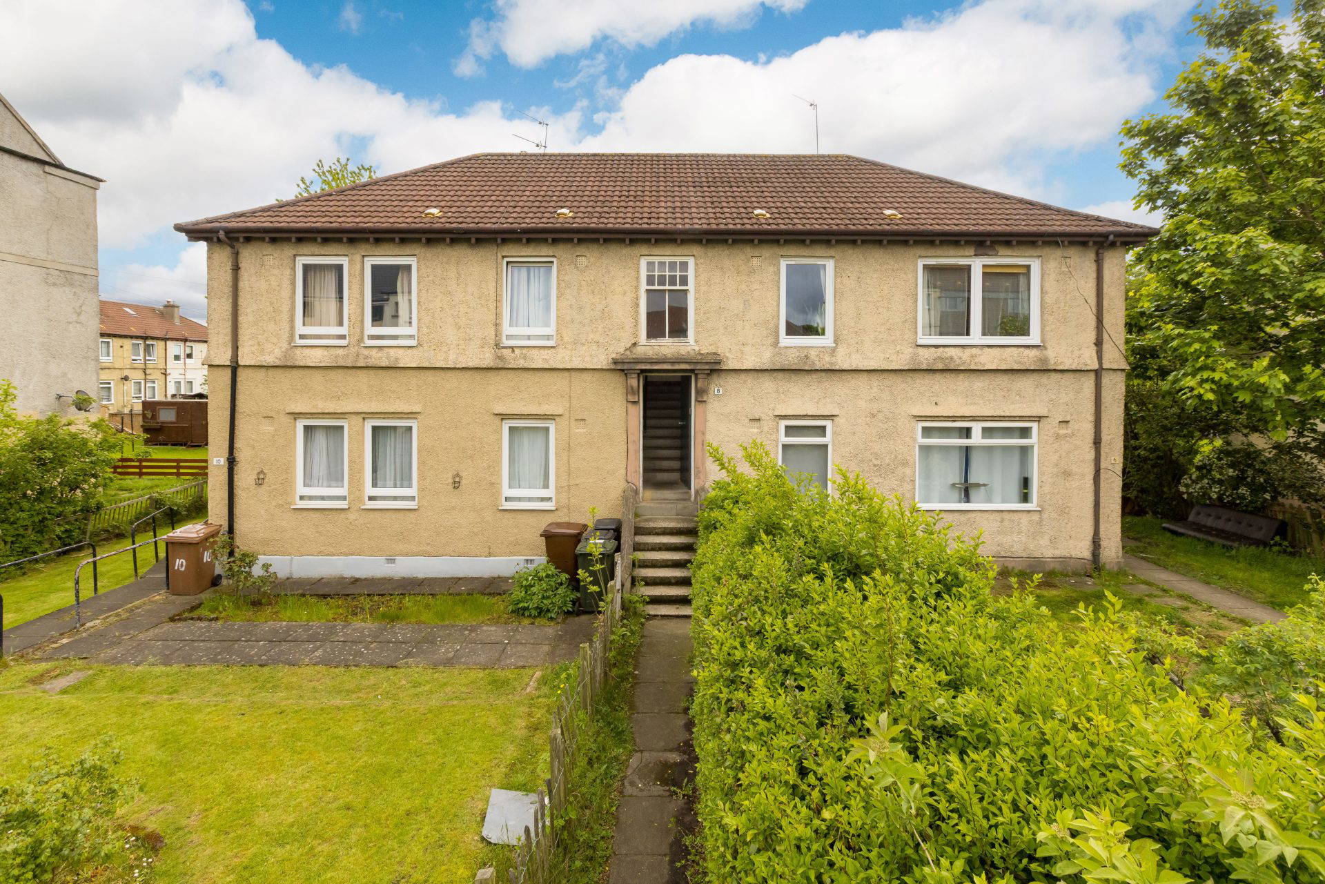 8/2 Lochend Drive, Edinburgh, EH7 6DW