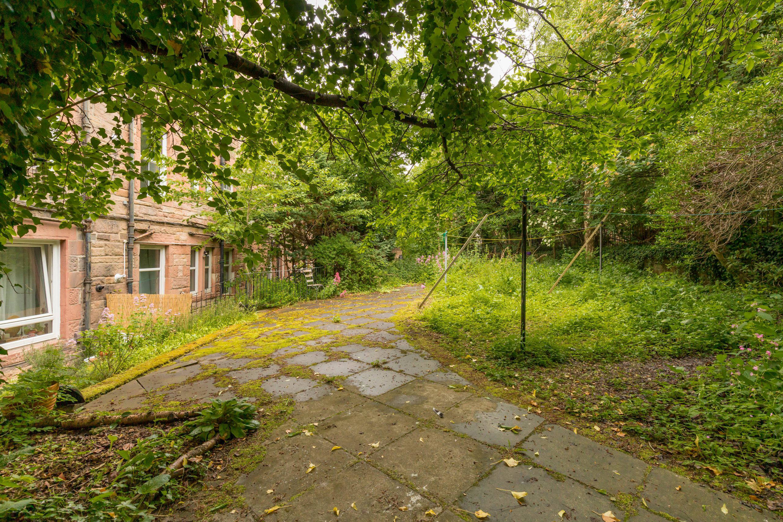 37/13 Bryson Road, Polwarth, Edinburgh, EH11 1DY - Garden