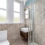 37/13 Bryson Road, Polwarth, Edinburgh, EH11 1DY - Bathroom