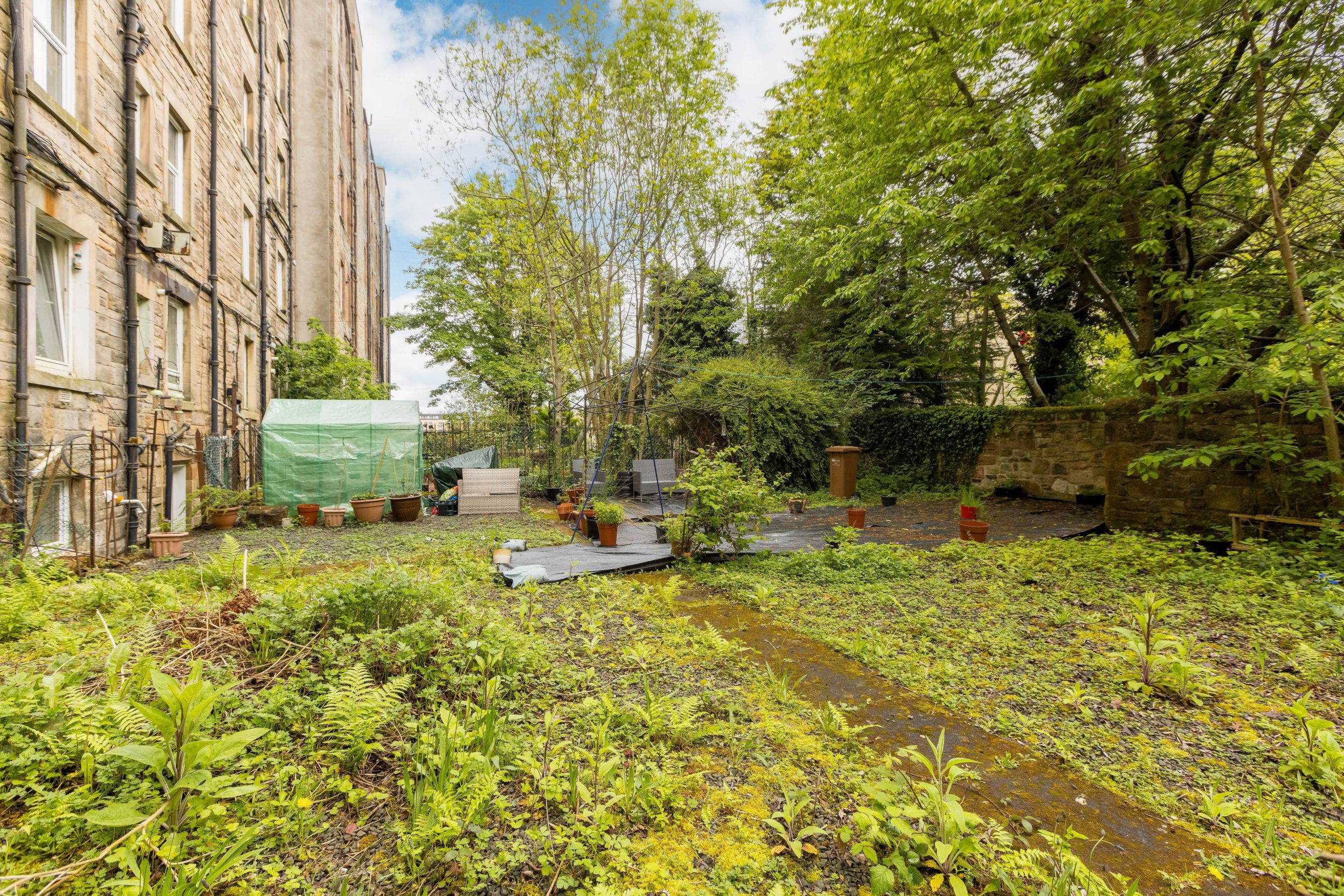 23/8 St Peters Place, Viewforth, Edinburgh EH3 9PQ - Garden