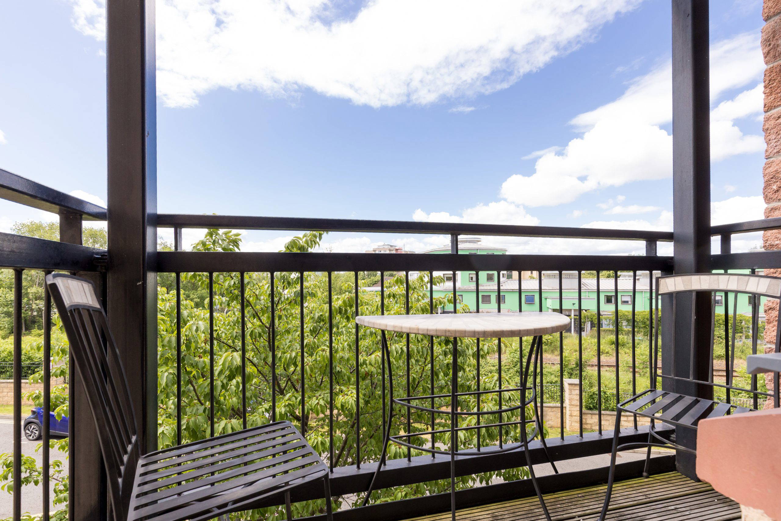 18/13 Slateford Gait, Edinbrugh, EH11 1GU - Terrace