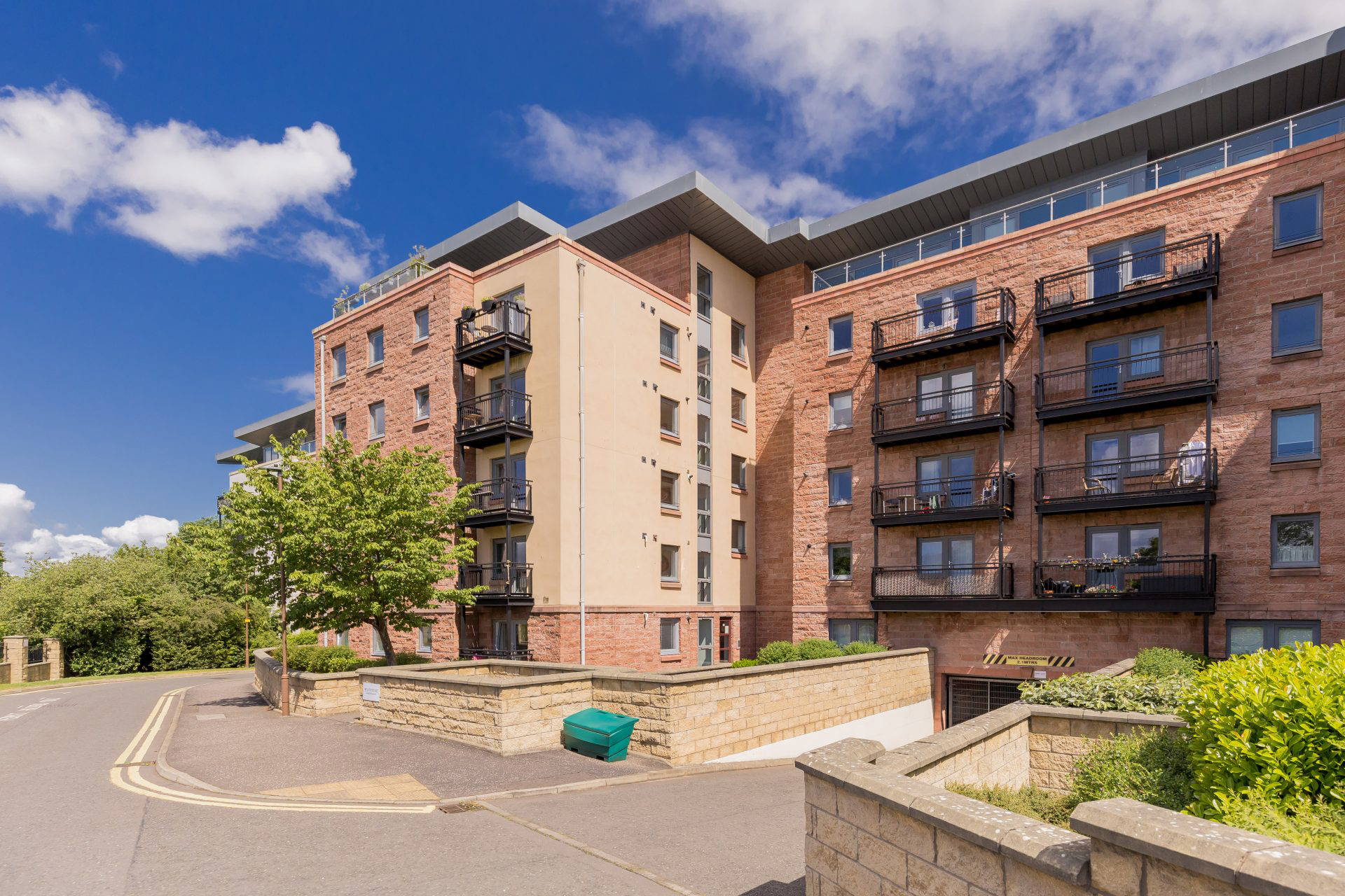 18/13 Slateford Gait, Edinbrugh, EH11 1GU