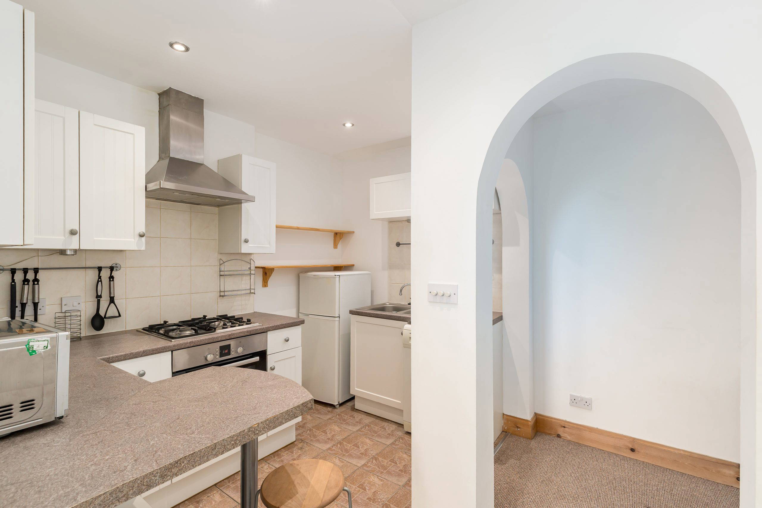 25 2f2, Watson Crescent, Edinburgh, EH11 1EZ - Kitchen Hallway