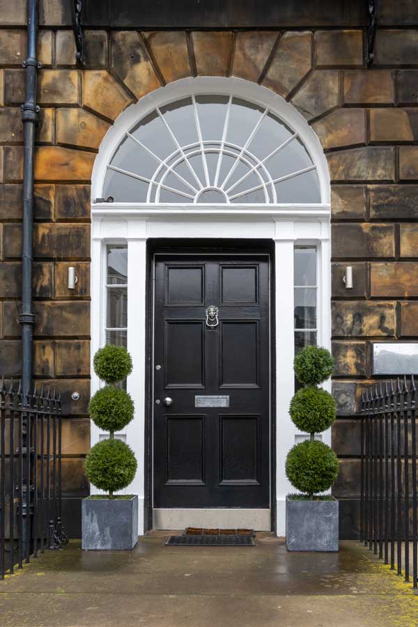Edinburgh Newtown door